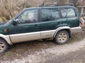     Nissan Terrano 2.4 /