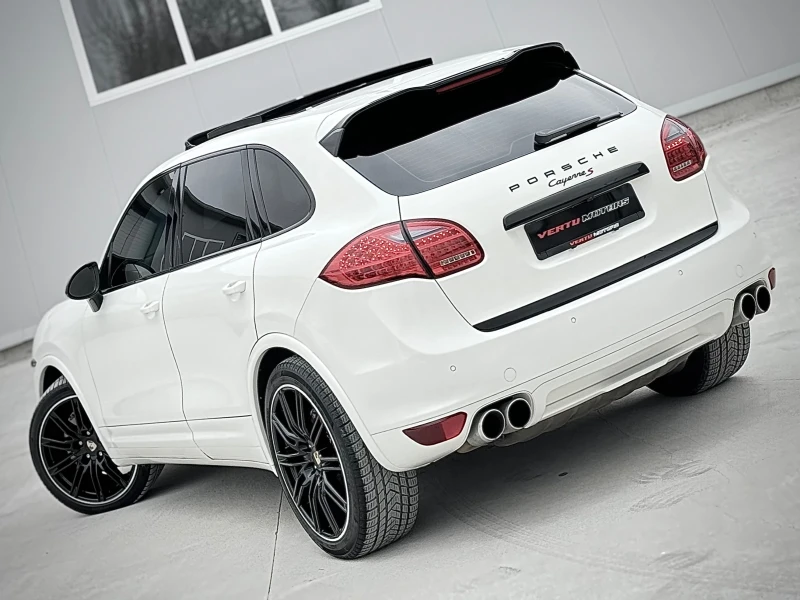 Porsche Cayenne S 4.8 / TURBO Vision / CARBON / PANO / BOSE, снимка 4 - Автомобили и джипове - 48963396