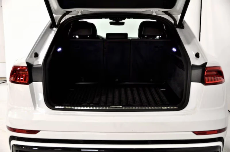 Audi Q8 MATRIX / TECHNIK 55 TFSI / BLACK OPTIC / B & O, снимка 8 - Автомобили и джипове - 52815758