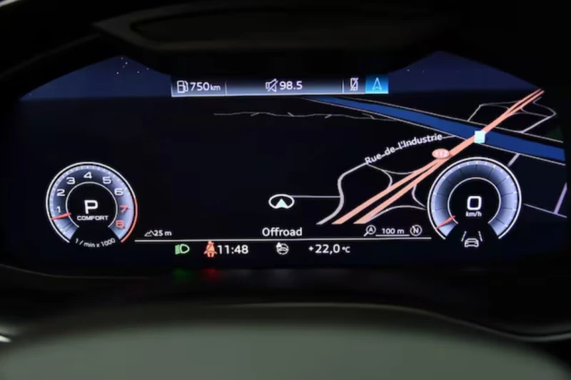 Audi Q8 MATRIX / TECHNIK 55 TFSI / BLACK OPTIC / B & O, снимка 10 - Автомобили и джипове - 52815758