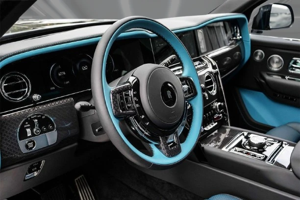 Rolls-Royce Cullinan = Black Badge = Shooting Star Гаранция - изображение 10