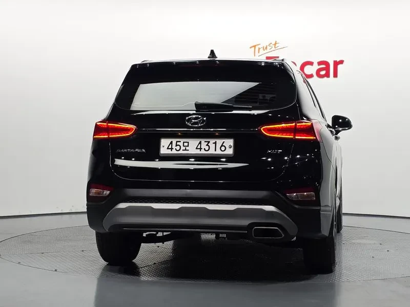 Hyundai Santa fe 2.0T 2Wd Premium, снимка 4 - Автомобили и джипове - 55952895