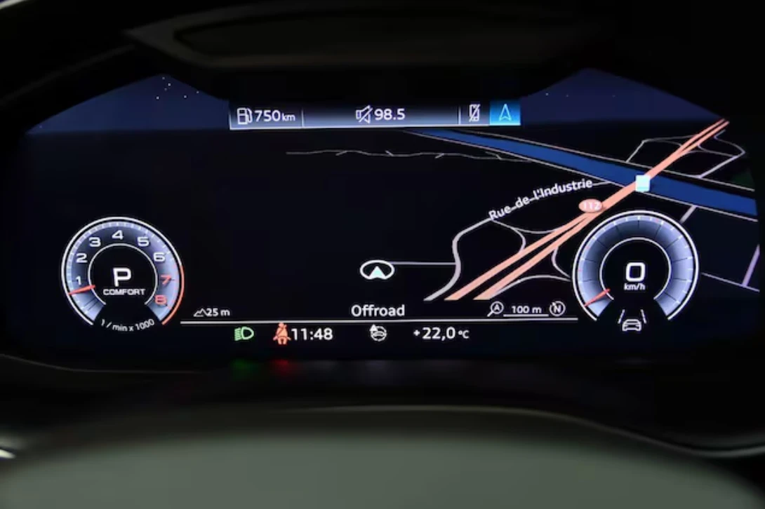 Audi Q8 MATRIX / TECHNIK 55 TFSI / BLACK OPTIC / B & O - изображение 10