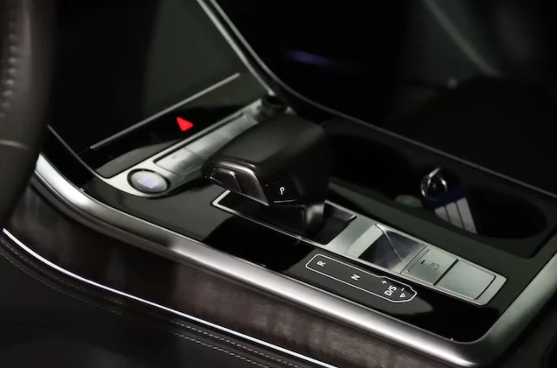 Audi Q8 MATRIX / TECHNIK 55 TFSI / BLACK OPTIC / B & O | Mobile.bg � ����������� 15