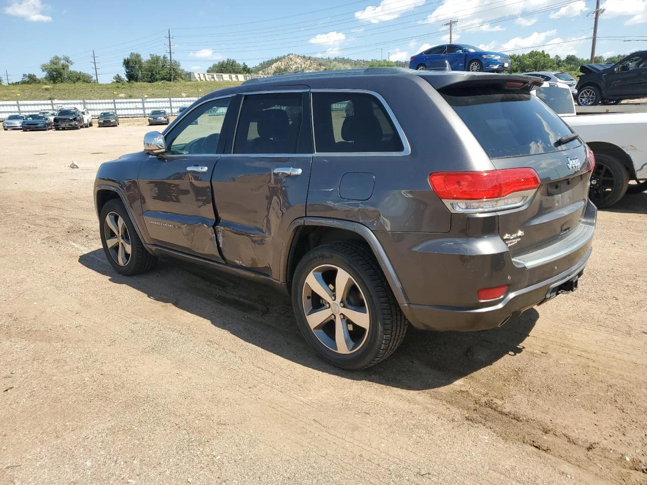 Jeep Grand cherokee OVERLAND* 3.6* V6* 8ZF* ПОДГРЕВ* КАМЕРА* КЕЙЛЕС* L - изображение 4