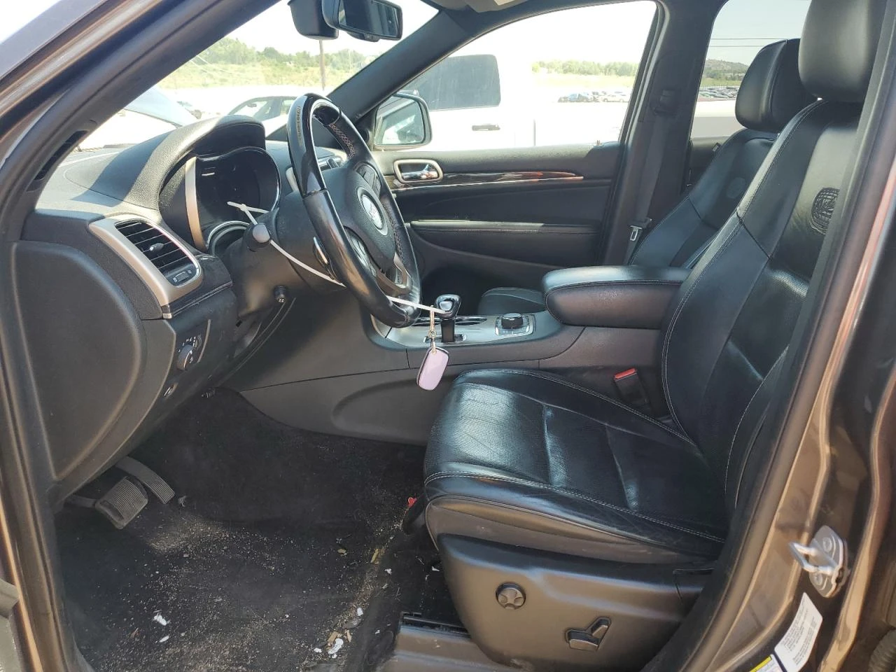 Jeep Grand cherokee OVERLAND* 3.6* V6* 8ZF* ПОДГРЕВ* КАМЕРА* КЕЙЛЕС* L - изображение 9