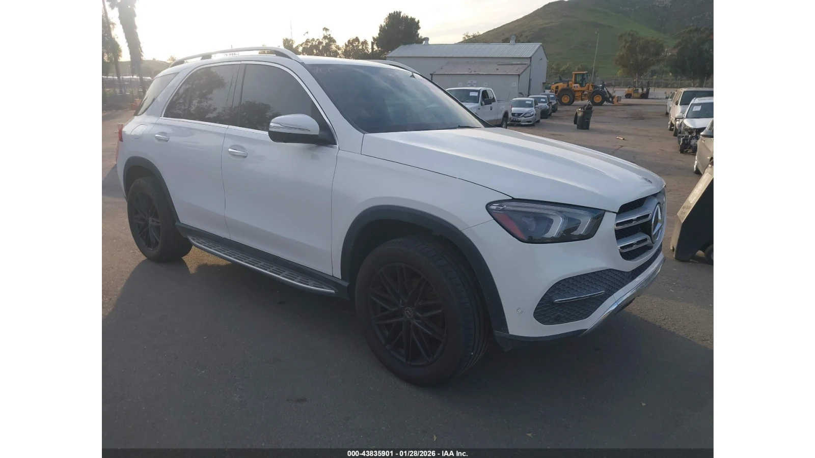 Mercedes-Benz GLE 350 * 4MATIC* BURMESTER* ШИБИДАХ* 360КАМЕРА* , снимка 2 - Автомобили и джипове - 53853135