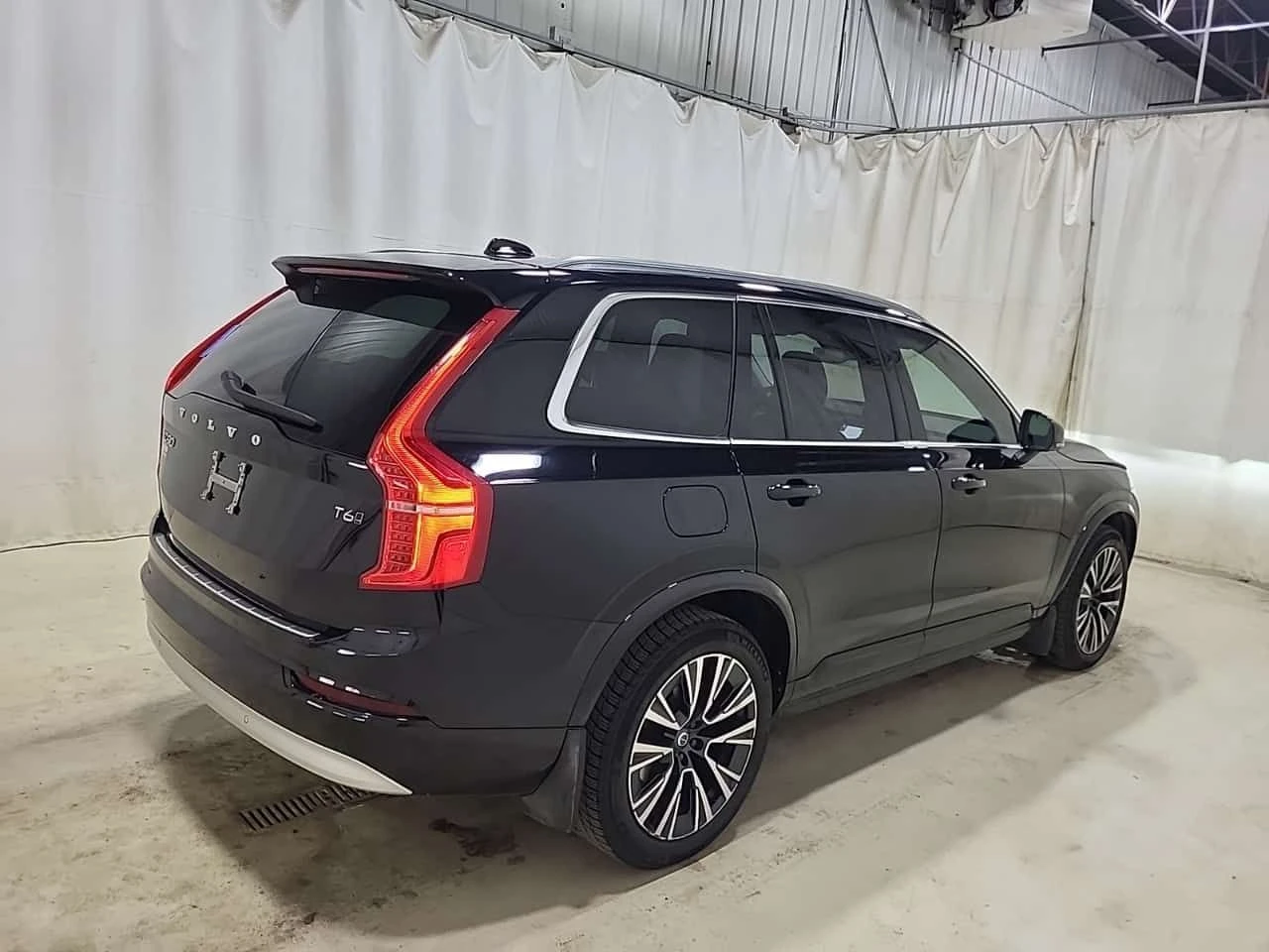 Volvo Xc90 MOMENTUM| ПАМЕТ| ПАНО| 2 КЛЮЧА| 7 МЕСТЕН, снимка 3 - Автомобили и джипове - 54651147