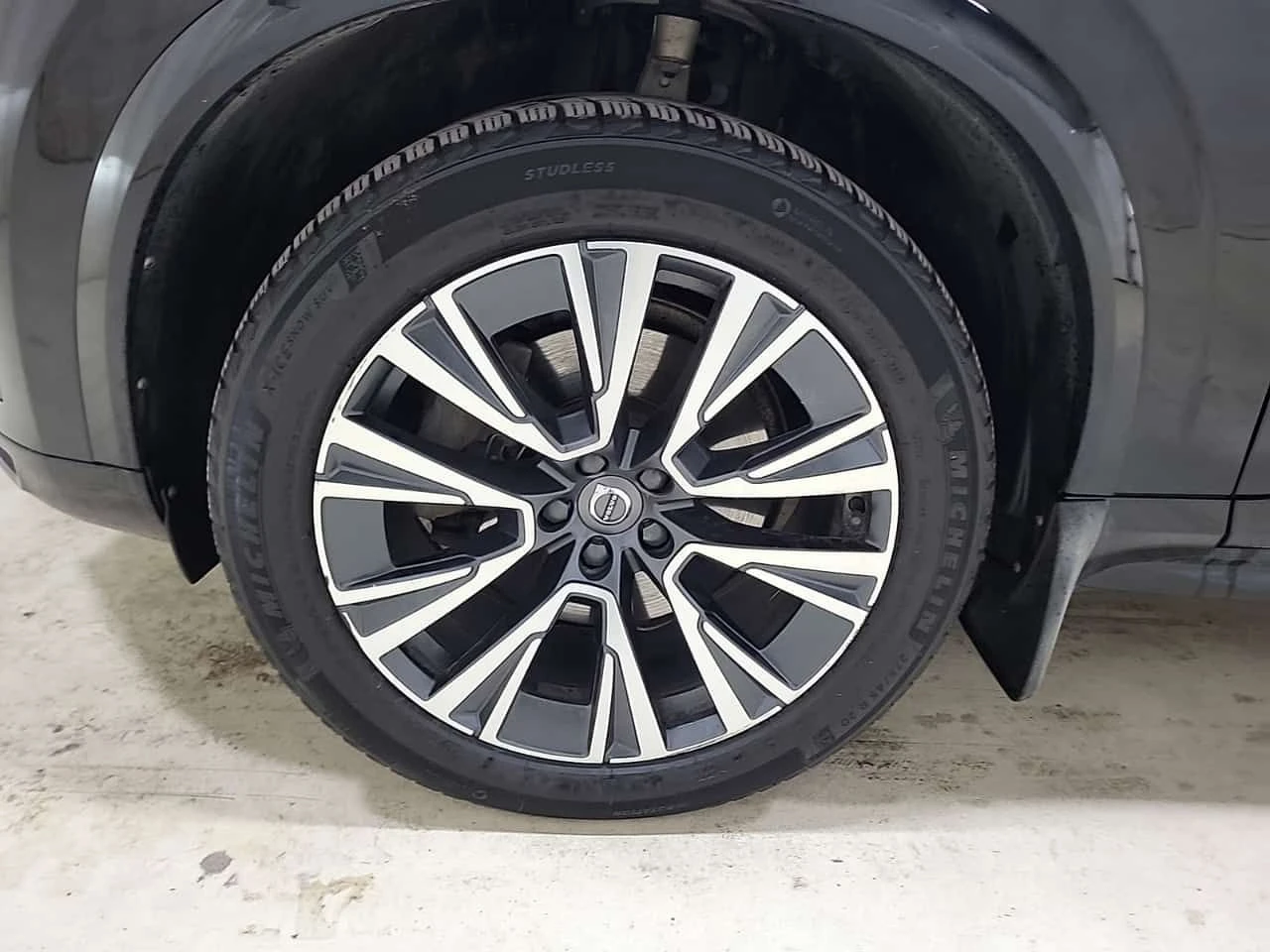 Volvo Xc90 MOMENTUM| ПАМЕТ| ПАНО| 2 КЛЮЧА| 7 МЕСТЕН, снимка 5 - Автомобили и джипове - 54651147