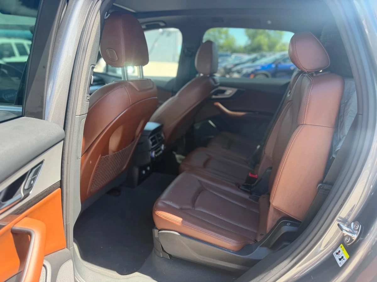 Audi Q7 3.0 TFSI quattro Premium Plus | 7 места | Панорама, снимка 16 - Автомобили и джипове - 55191769