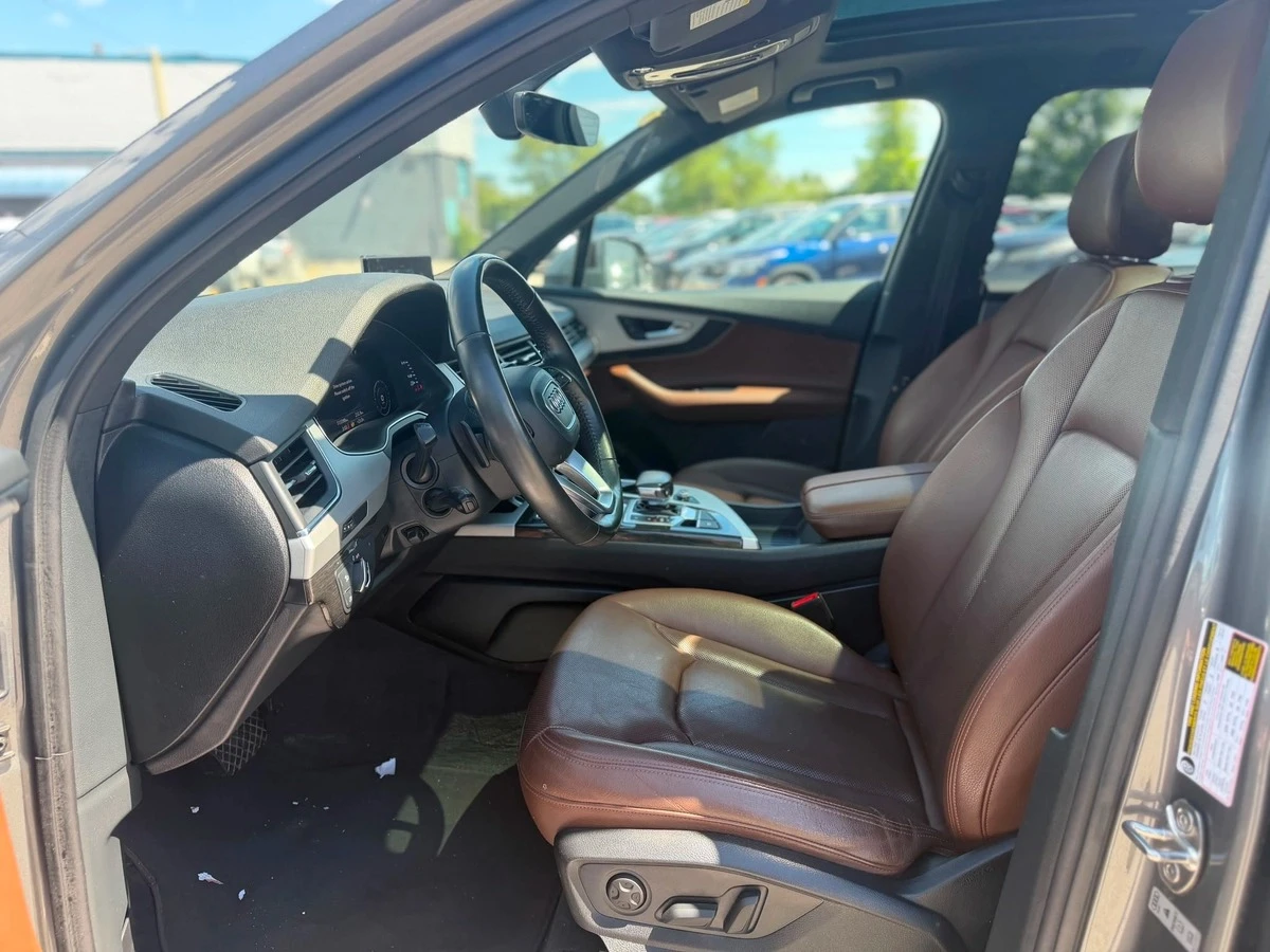 Audi Q7 3.0 TFSI quattro Premium Plus | 7 места | Панорама, снимка 17 - Автомобили и джипове - 55191769