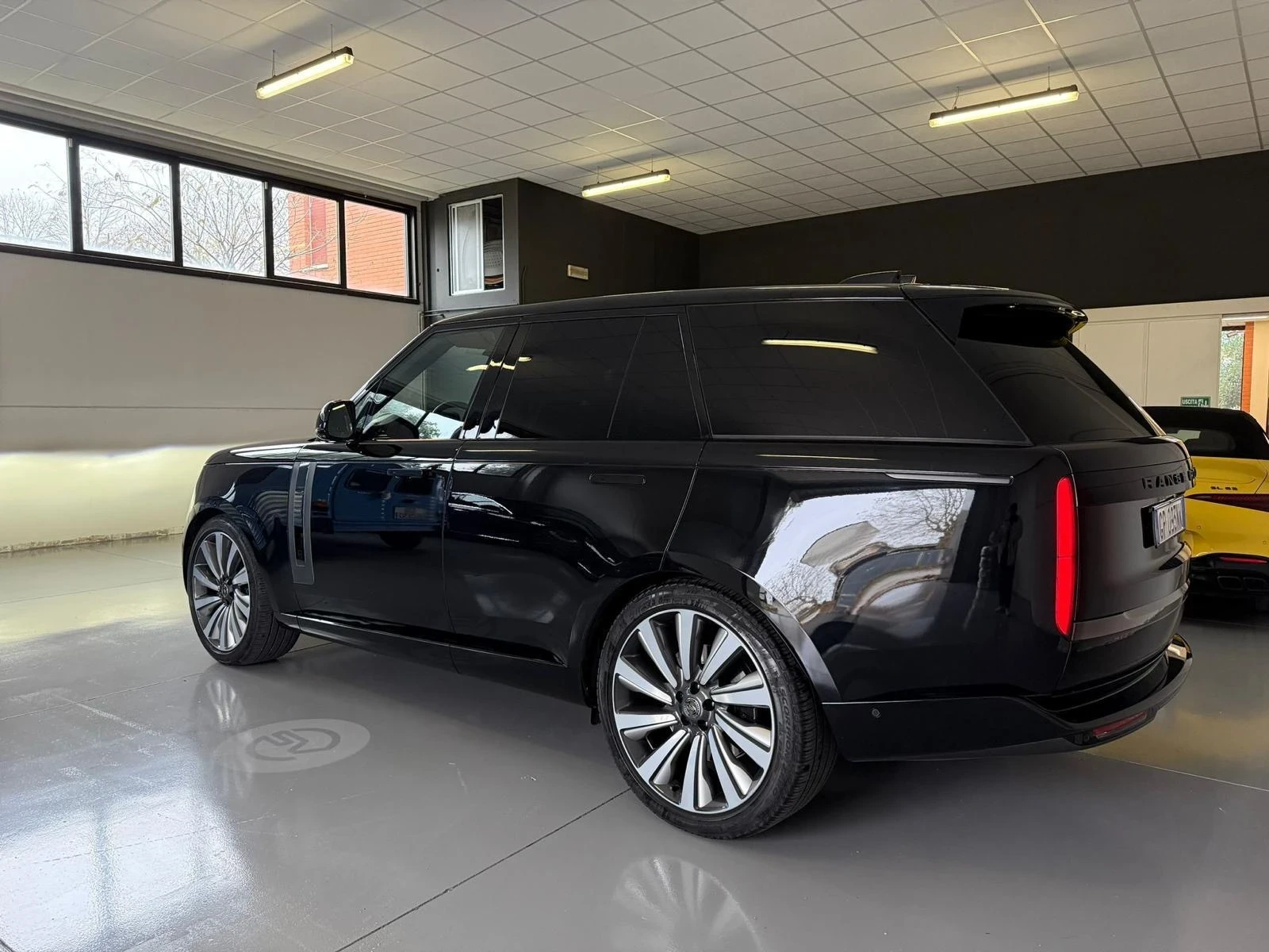 Land Rover Range rover P530/V8/ОЧАКВАН ВНОС , снимка 4 - Автомобили и джипове - 55833369