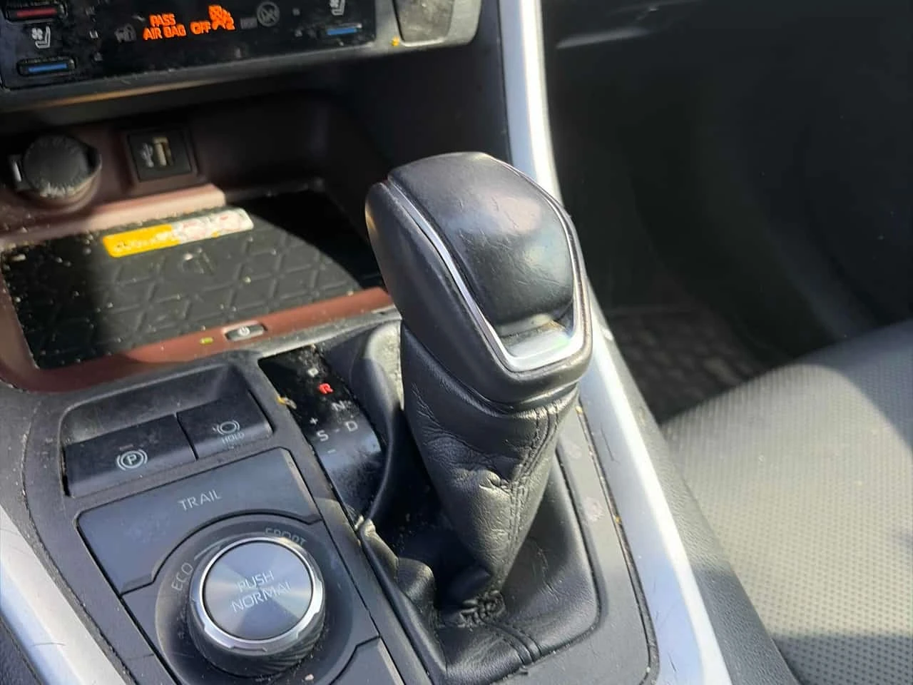 Toyota Rav4 * Hybrid Limited * CARFAX * ����� �� ����������� | Mobile.bg � ����������� 9