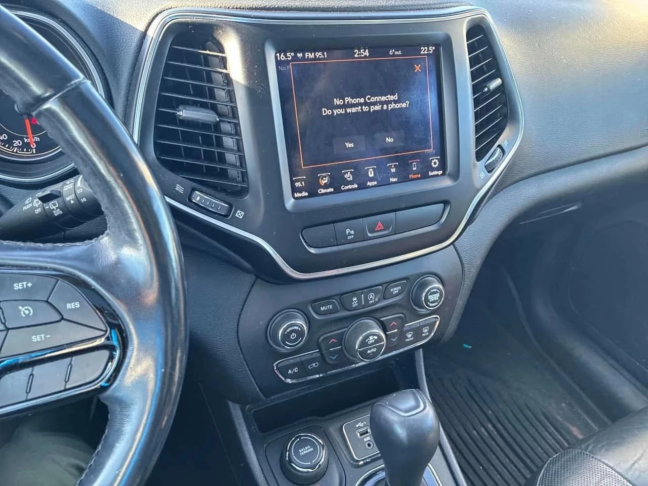 Jeep Cherokee, снимка 9 - Автомобили и джипове - 56730316