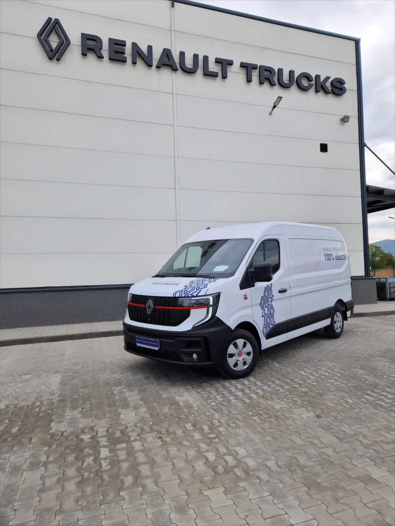 Renault Master E-TECH * ПОДАРЪК 4 БР. ЗИМНИ ГУМИ* , снимка 9 - Бусове и автобуси - 51908784