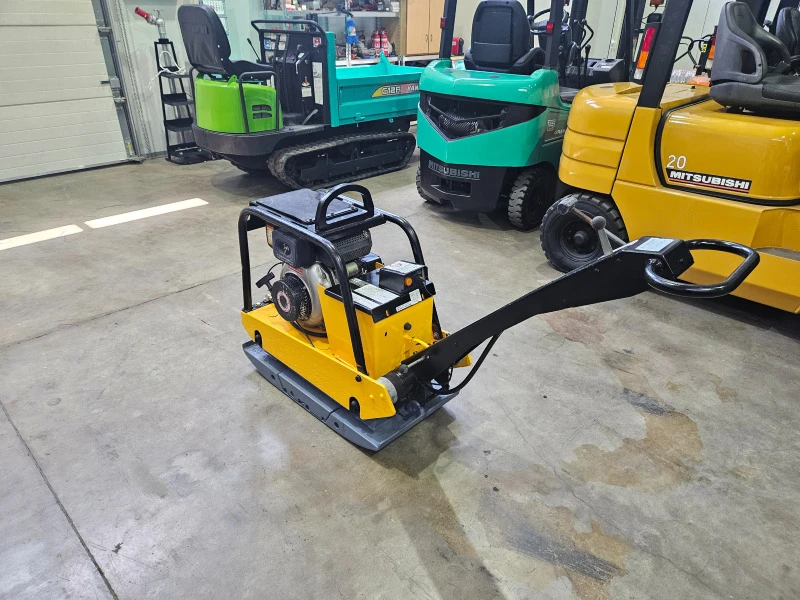 Трамбовки BOMAG BPR 40/45D / 370кг, снимка 7 - Индустриална техника - 46362377