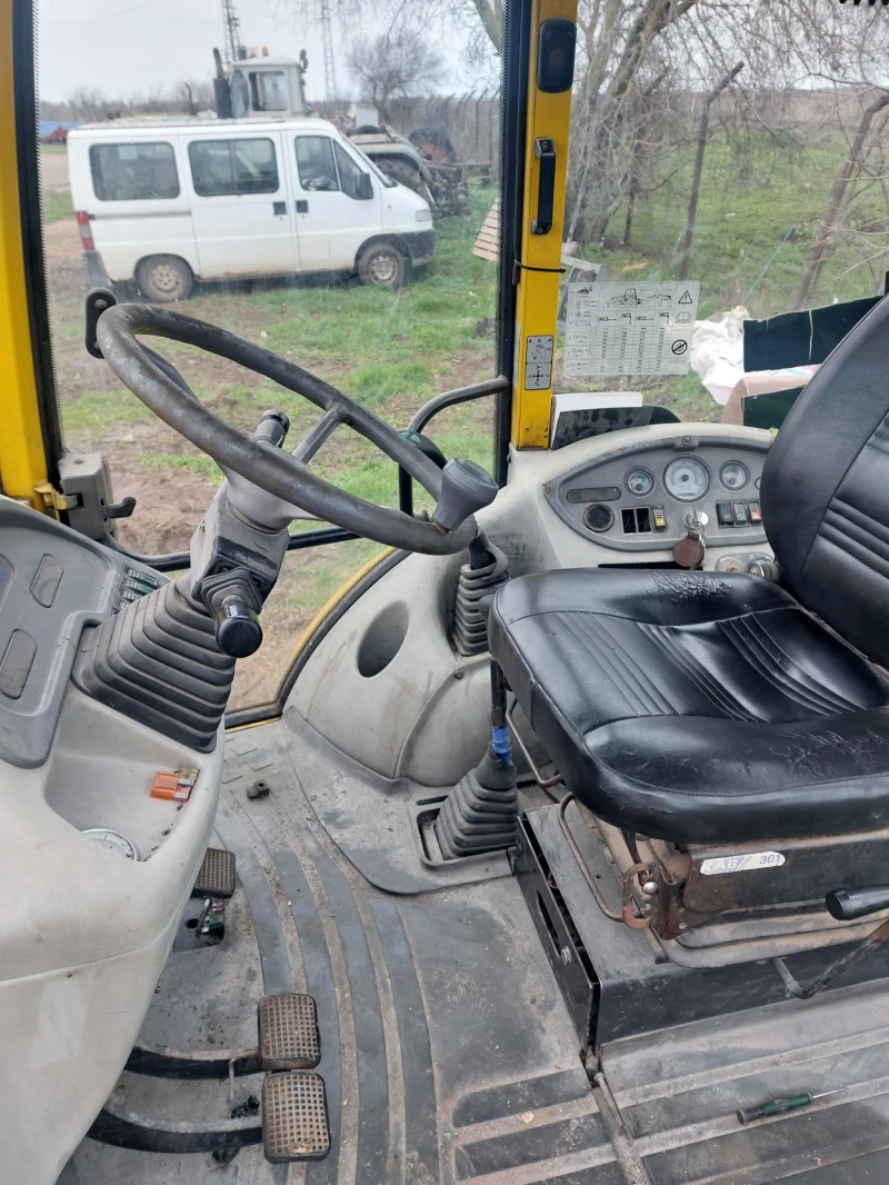 Багер Komatsu Wb 93 R 5, снимка 4 - Индустриална техника - 52711763