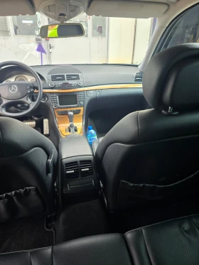 Mercedes-Benz E 320, снимка 8