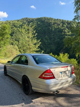 Mercedes-Benz C 32 AMG, снимка 5