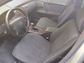 Mercedes-Benz E 220, снимка 6