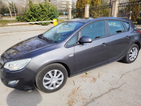 Opel Astra, снимка 6 - Автомобили и джипове - 45515448