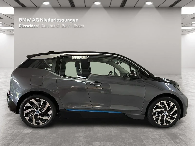 BMW i3 120A | Дистроник Камера Наг.седал Термопомпа NavPr, снимка 7 - Автомобили и джипове - 47055999