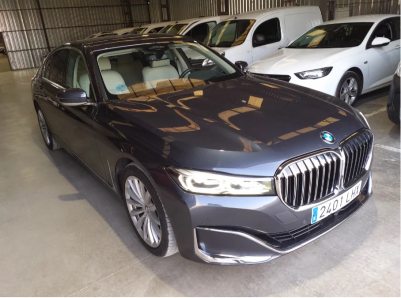 BMW 730 d Head-UP Soft-Close, снимка 2 - Автомобили и джипове - 47190026