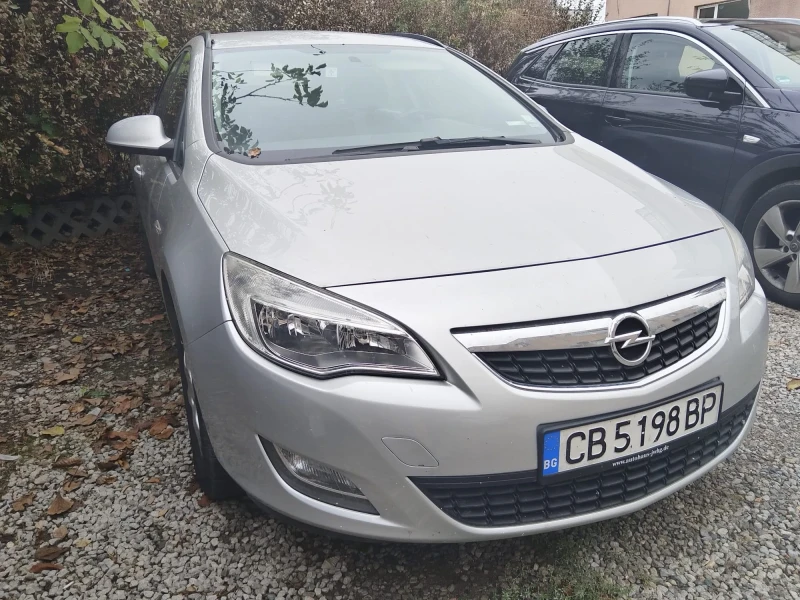 Opel Astra, снимка 2 - Автомобили и джипове - 47300700