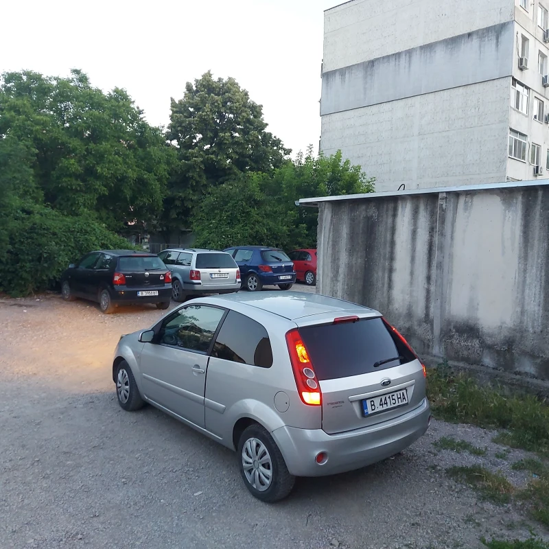 Ford Fiesta 1.4 TDCI 68k.c. , снимка 16 - Автомобили и джипове - 49006295