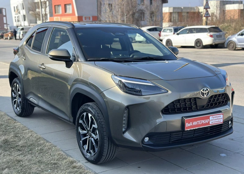 Toyota Yaris Cross 1.5 HEV Chic, снимка 3 - Автомобили и джипове - 49116559