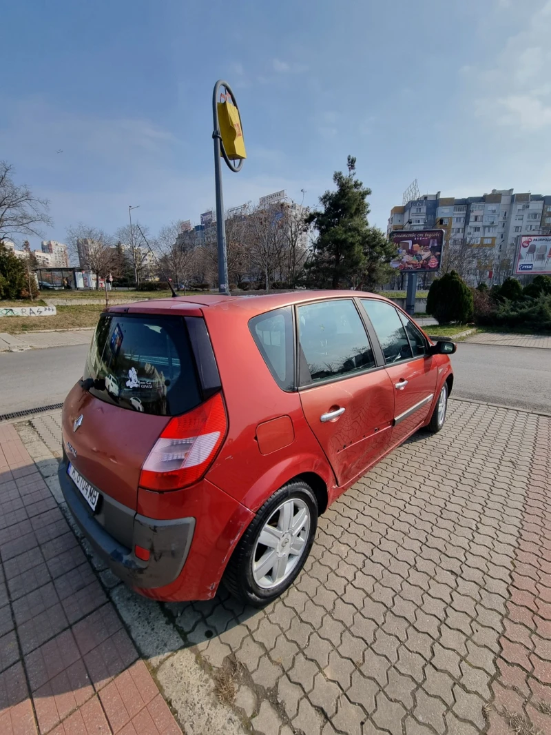 Renault Scenic, снимка 9 - Автомобили и джипове - 49156857