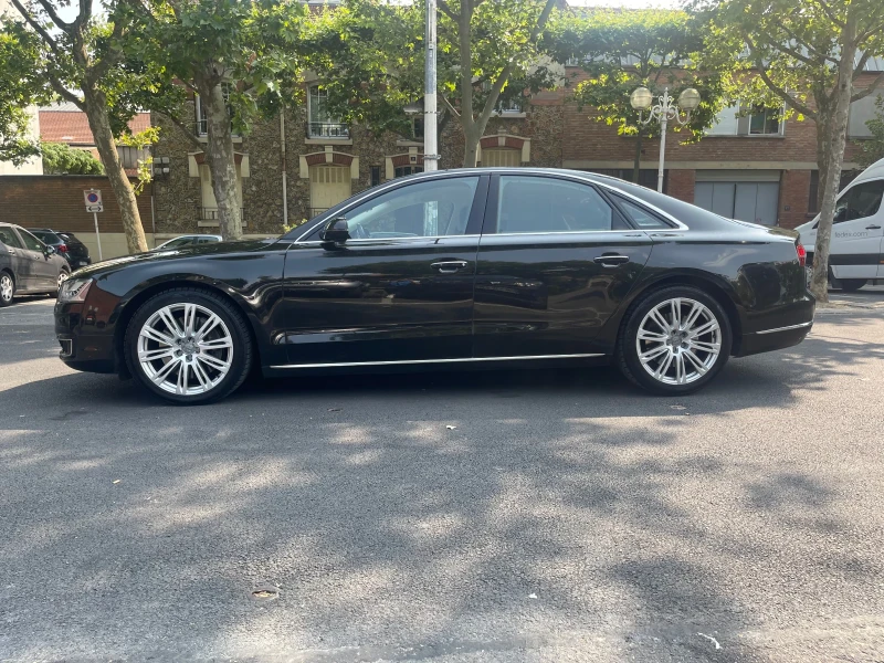 Audi A8 MatrixLED/Quattro/NightVision/Massage/ЛИЗИНГ/, снимка 4 - Автомобили и джипове - 52750135