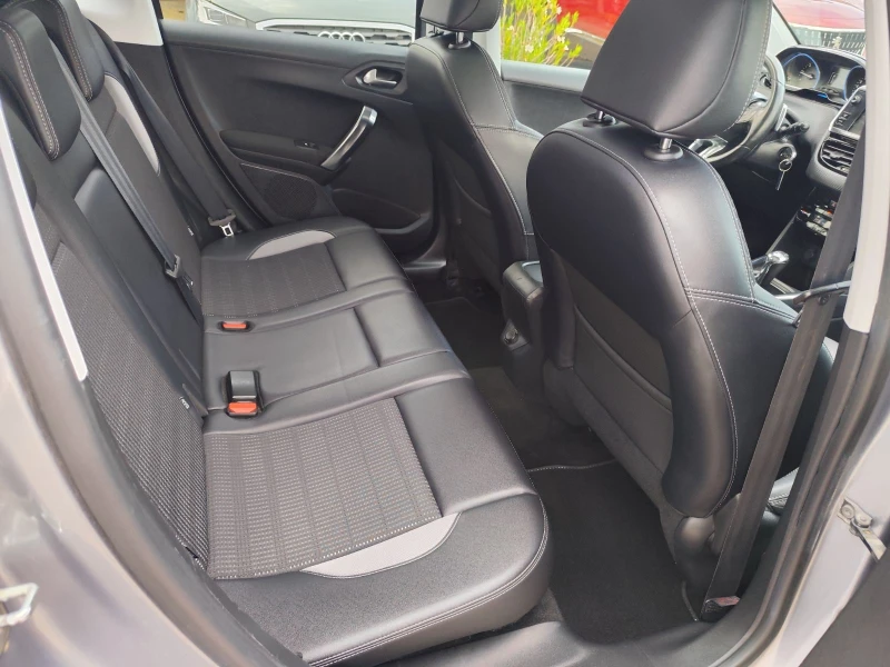 Peugeot 2008 1.6e-HDi Allure92к.с, снимка 13 - Автомобили и джипове - 51239873
