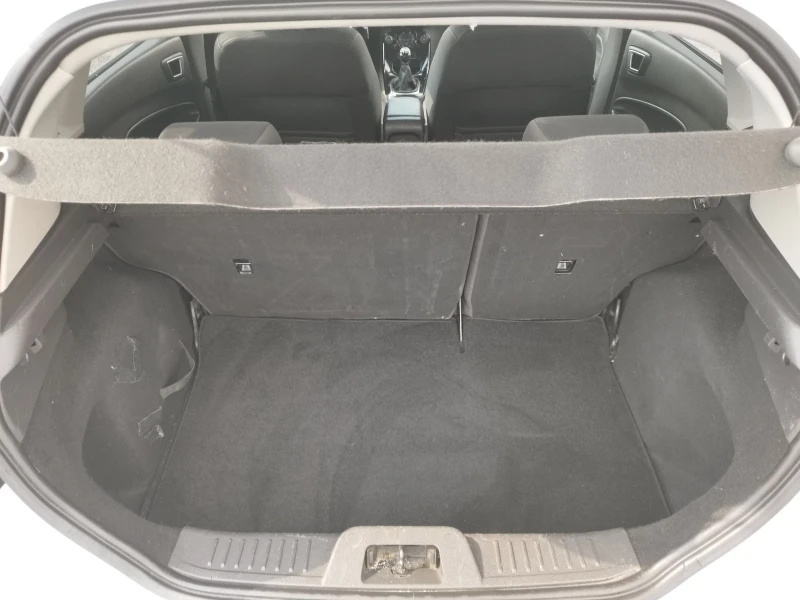 Ford Fiesta 1.5TDCI 75кс.TITANIUM, снимка 14 - Автомобили и джипове - 51254417