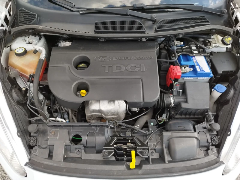 Ford Fiesta 1.5TDCI 75кс.TITANIUM, снимка 16 - Автомобили и джипове - 51254417