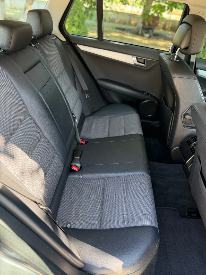 Mercedes-Benz C 250, снимка 7 - Автомобили и джипове - 51583959