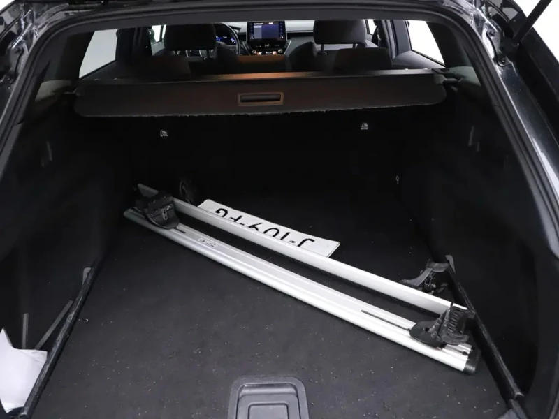 Toyota Corolla Executive Plus/ Гаранция до 2030г., снимка 13 - Автомобили и джипове - 51889983