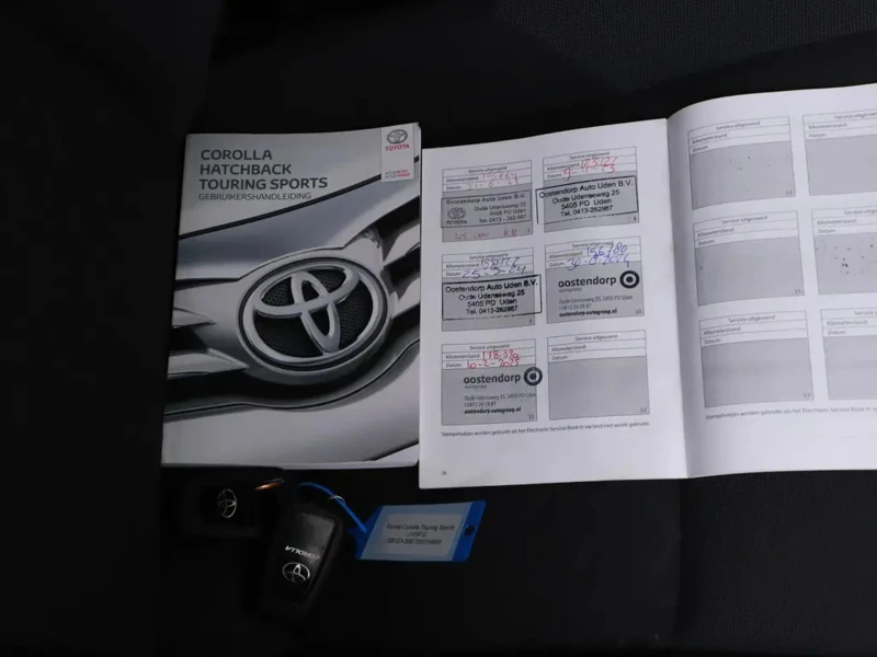 Toyota Corolla Executive Plus/ Гаранция до 2030г., снимка 8 - Автомобили и джипове - 51889983