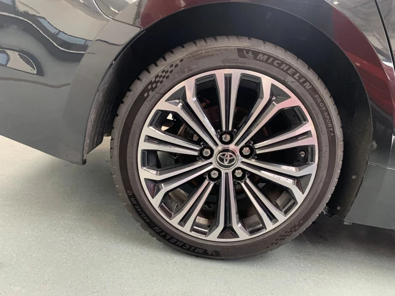 Toyota Corolla Executive Plus/ Гаранция до 2030г., снимка 14 - Автомобили и джипове - 51889983