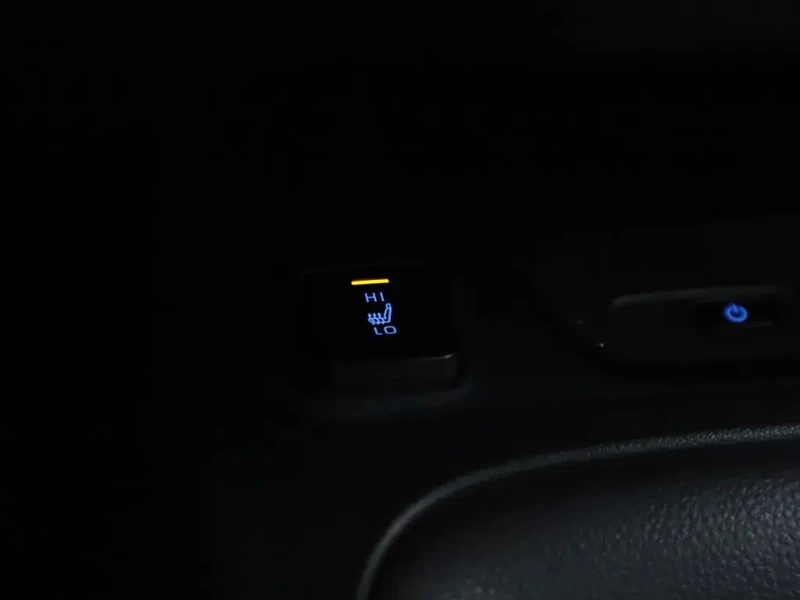 Toyota Corolla Executive Plus/ Гаранция до 2030г., снимка 11 - Автомобили и джипове - 51889983