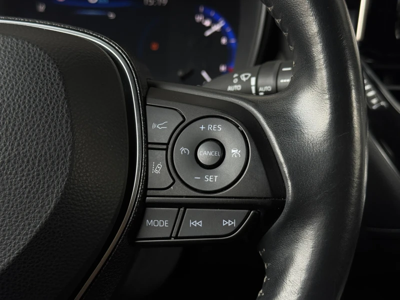 Toyota Corolla Executive Plus/ Автомобил върнат от лизинг, снимка 10 - Автомобили и джипове - 51889983