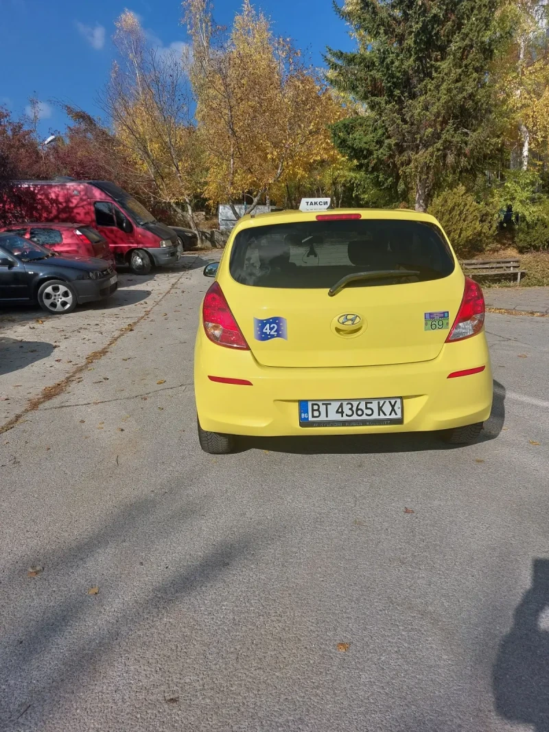 Hyundai I20 1.2 бензин /газ, снимка 5 - Автомобили и джипове - 51972546