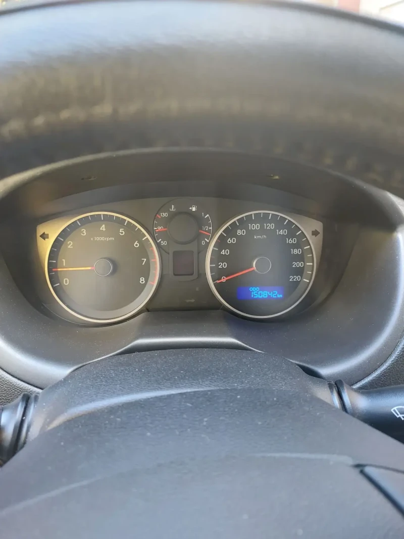 Hyundai I20 1.2 бензин /газ, снимка 4 - Автомобили и джипове - 51972546