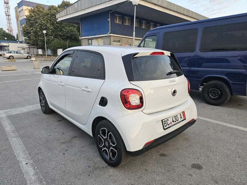 Smart Forfour, снимка 6 - Автомобили и джипове - 52333187