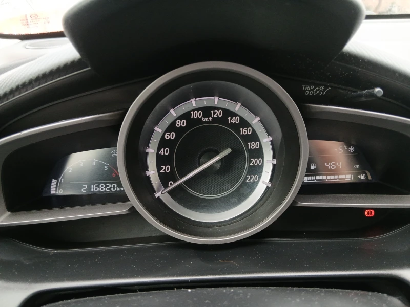 Mazda 2 SKYACTIV1.5D ;ОБСЛУЖЕНА EURO6;НОВ ВНОС , снимка 17 - Автомобили и джипове - 53154280