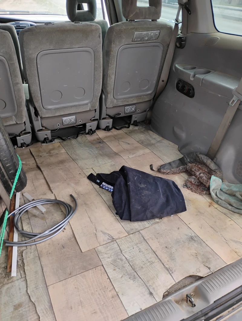 Mazda Mpv, снимка 4 - Автомобили и джипове - 53565163