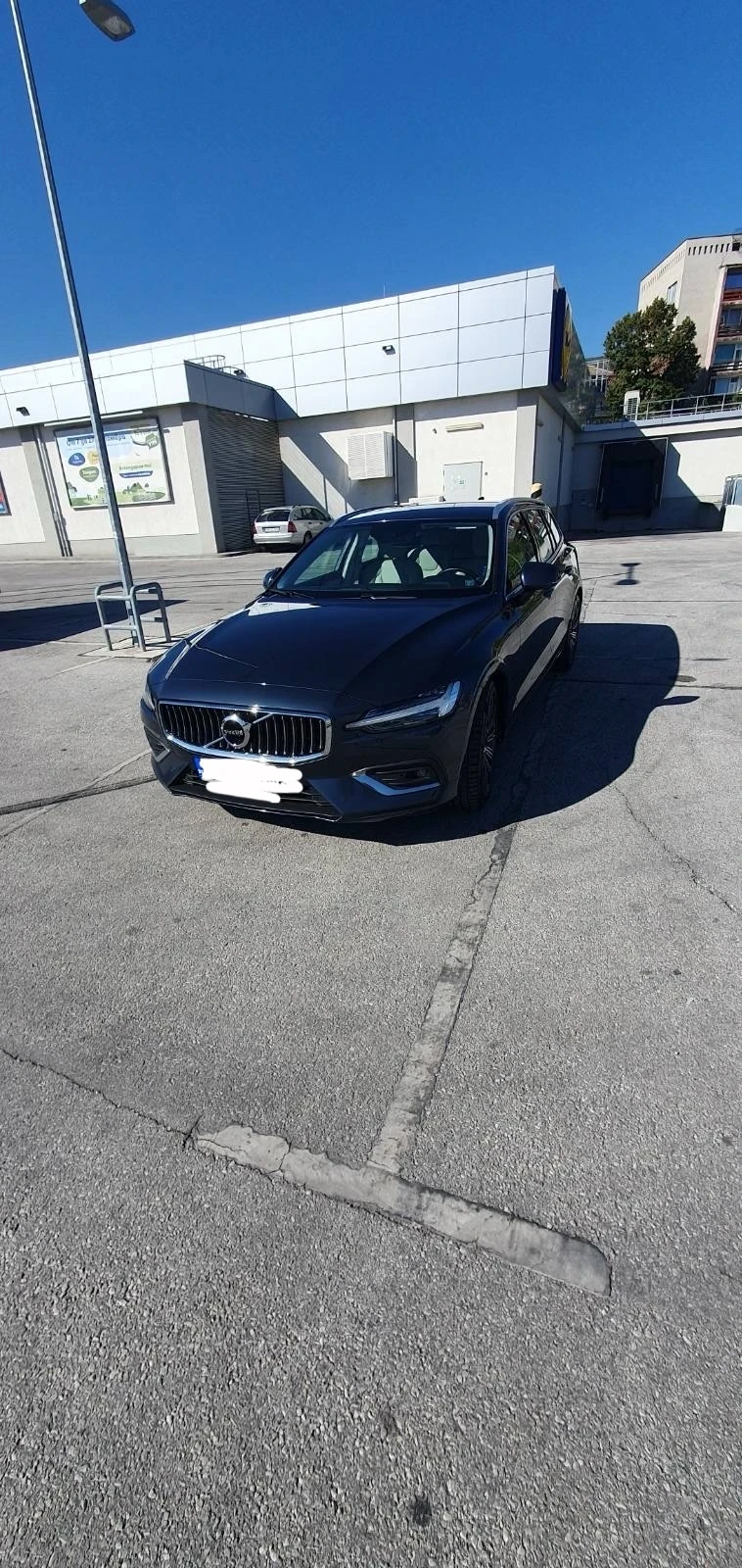 Volvo V60, снимка 1 - Автомобили и джипове - 49608826