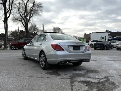 Mercedes-Benz C 300 4MATIC* АвтоКредит* (Цена до БГ) , снимка 5 - Автомобили и джипове - 53959193