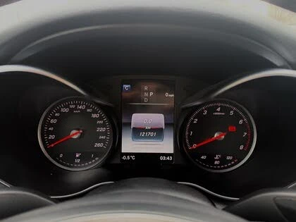 Mercedes-Benz C 300 4MATIC* АвтоКредит* (Цена до БГ) , снимка 7 - Автомобили и джипове - 53959193