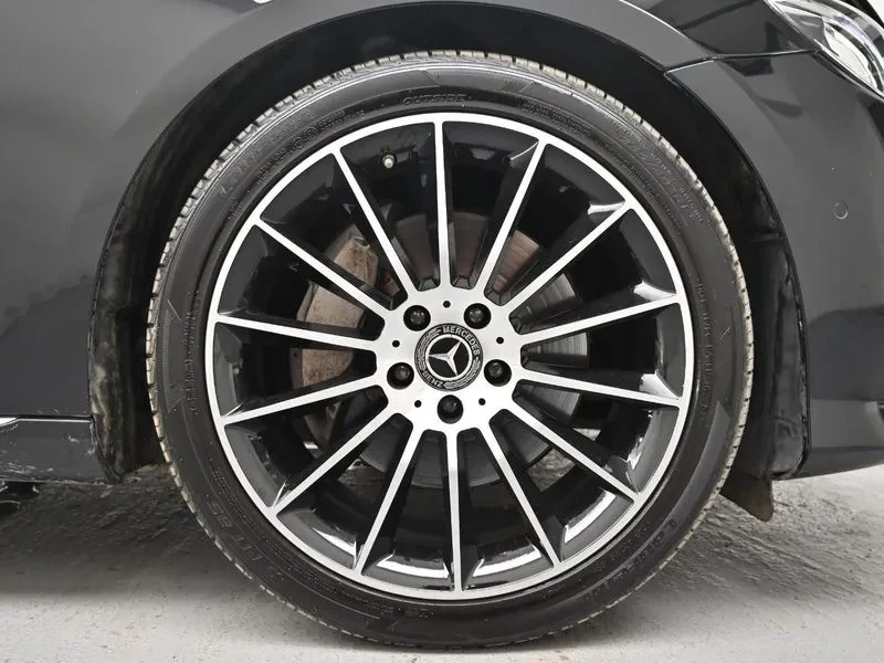 Mercedes-Benz E 300 Avantgarde, снимка 5 - Автомобили и джипове - 56018761
